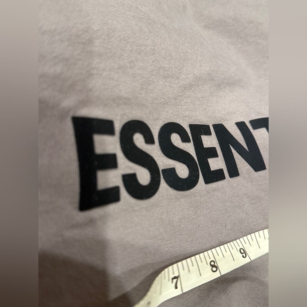 Essential Tshirt - image 3